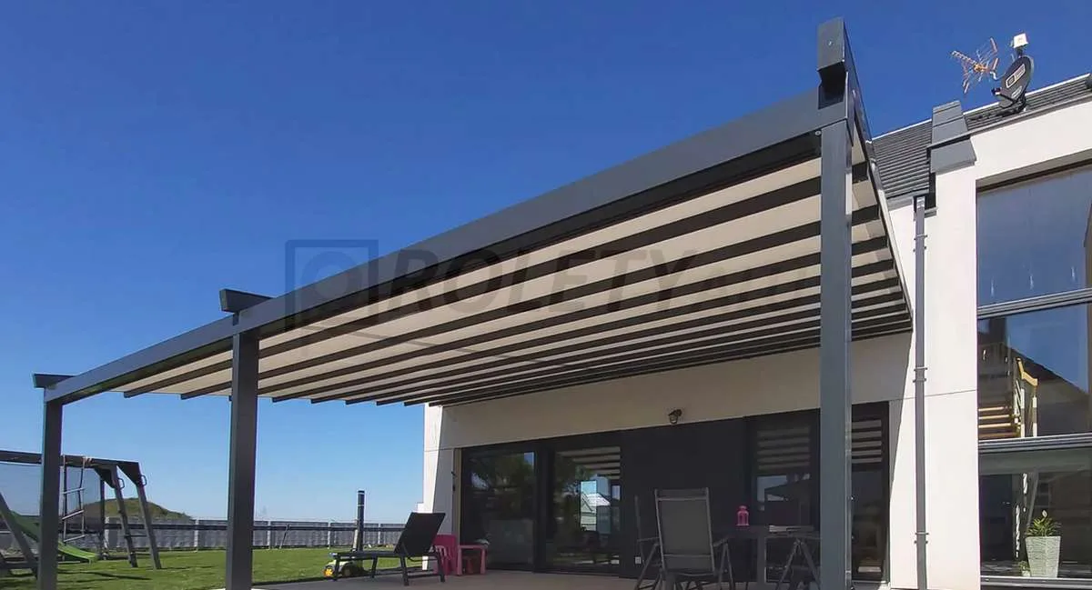 Pergola tarasowa tkaninowa